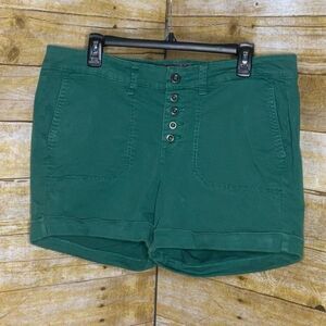 TORRID BUTTON FLY CASUAL CLASSIC EVERYDAY WEAR STRETCH ROLL CUFF SHORTS SZ. 14